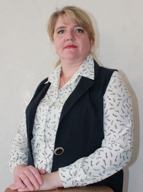 Загумённая Оксана Николаевна.